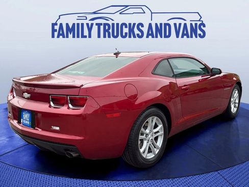 Used 2013 Chevrolet Camaro LT RWD image 4
