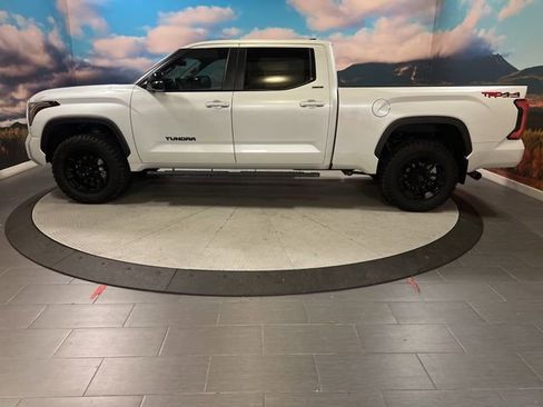 Used 2024 Toyota Tundra Limited image 5