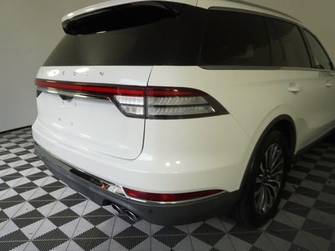 Used 2020 Lincoln Aviator Reserve w/ Elements Package Plus RWD image 13