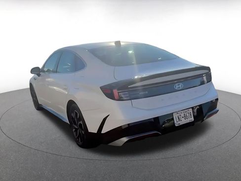 Used 2025 Hyundai Sonata SEL image 4