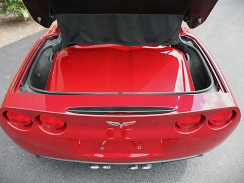 Used 2008 Chevrolet Corvette Coupe w/ Preferred Equipment Group RWD image 8