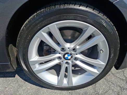 Used 2018 BMW 330i xDrive Sedan AWD/4WD image 8
