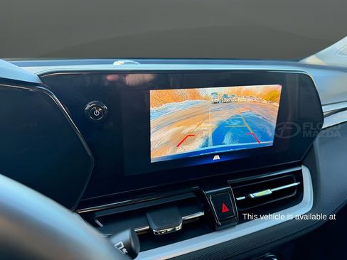 Used 2024 Chevrolet TrailBlazer LT w/ LT Cold Weather Package image 15