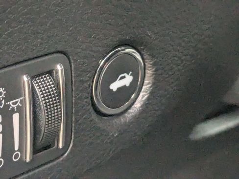 Used 2022 Dodge Challenger R/T Scat Pack w/ Plus Package image 28