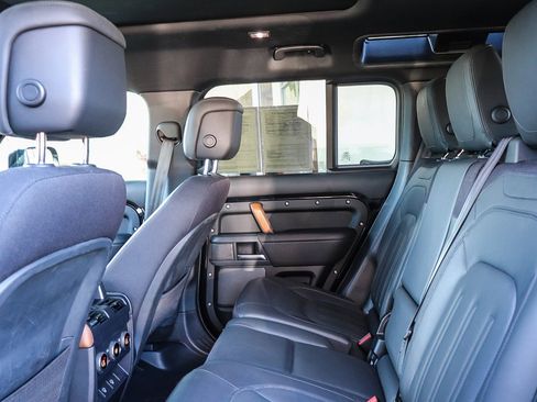 Used 2023 Land Rover Defender 110 X image 21