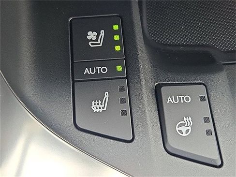 New 2025 Lexus LX 600 4WD w/ Luxury Package image 20