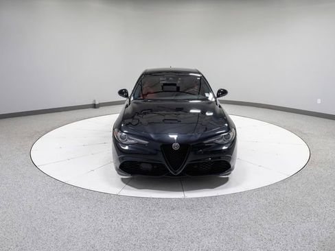 Used 2022 Alfa Romeo Giulia Veloce image 30
