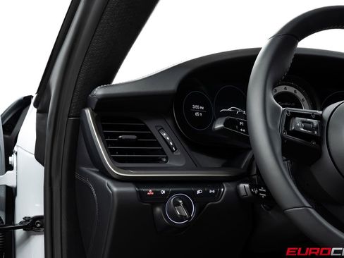 Used 2025 Porsche 911 Turbo S image 31