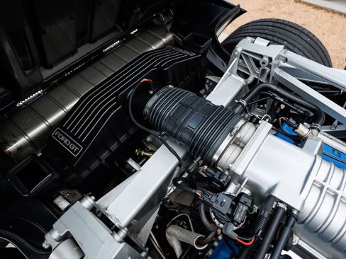 Used 2006 Ford GT image 96