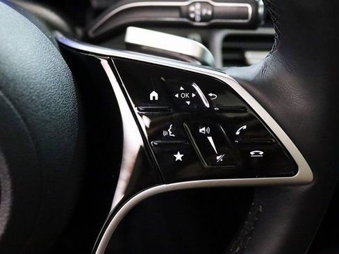 Used 2024 Mercedes-Benz GLE 350 4MATIC w/ AMG Line Exterior image 6