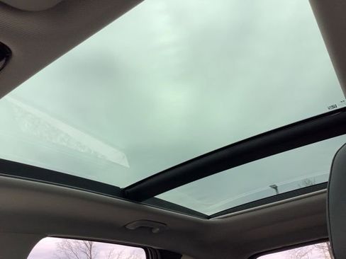 Used 2025 Hyundai Tucson Limited image 38