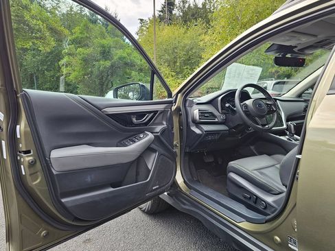 Used 2025 Subaru Outback Onyx Edition AWD/4WD image 20
