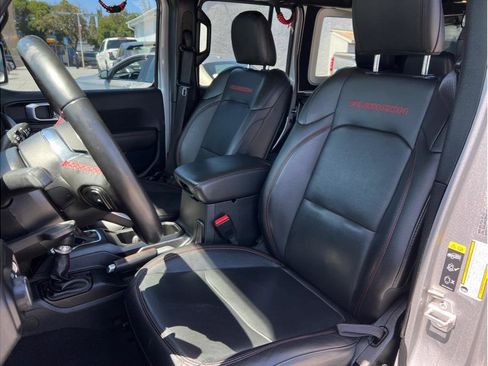 Used 2021 Jeep Wrangler Unlimited Rubicon AWD/4WD image 8
