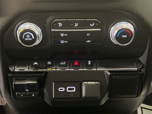 Used 2023 GMC Sierra 1500 Pro w/ Graphite Edition image 30