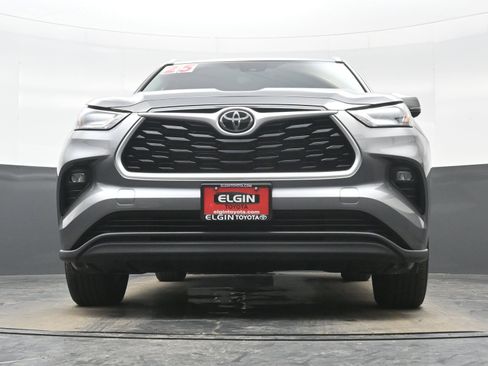 Used 2025 Toyota Highlander XLE image 29