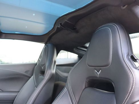 Used 2015 Chevrolet Corvette Stingray Coupe w/ 3LT Preferred Equipment Group image 10