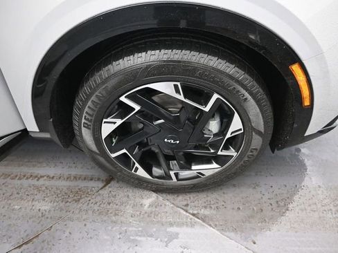 Used 2023 Kia Sportage SX image 40