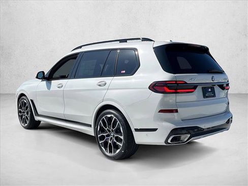 New 2026 BMW X7 xDrive40i w/ M Sport Package image 9