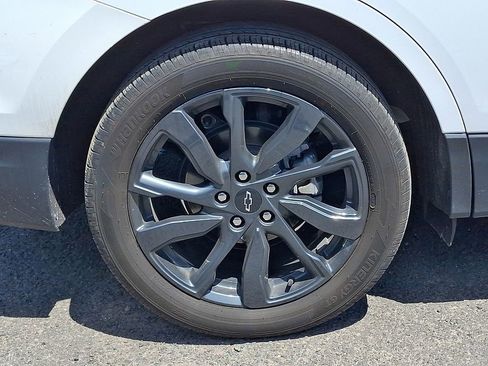 Used 2023 Chevrolet Equinox RS AWD/4WD image 34