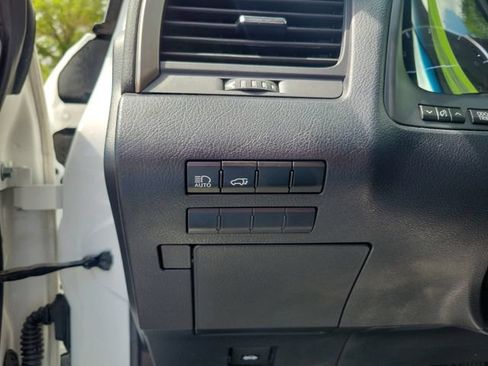 Used 2018 Lexus RX 350L FWD w/ Accessory Package image 12
