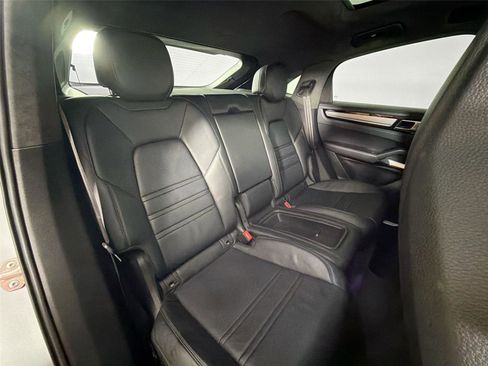 Certified 2021 Porsche Cayenne Turbo AWD/4WD image 27