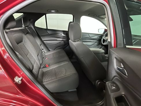 Used 2018 Chevrolet Equinox LT FWD image 32