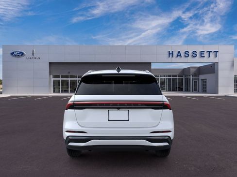 New 2026 Lincoln Nautilus Reserve w/ Jet Appearance Package AWD/4WD image 5
