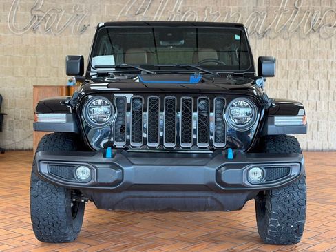 Used 2022 Jeep Wrangler Unlimited Rubicon 4xe w/ Cold Weather Group AWD/4WD image 3