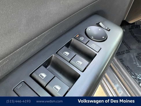 Used 2024 Hyundai Kona Limited image 23