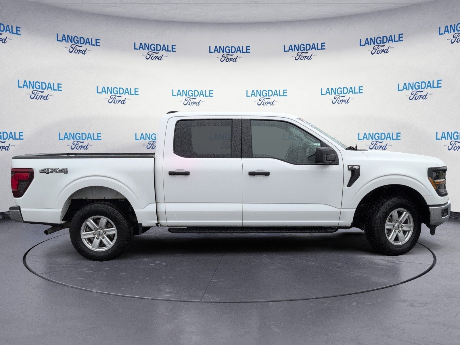 Used 2024 Ford F150 XL w/ Equipment Group 103A High AWD/4WD image 3