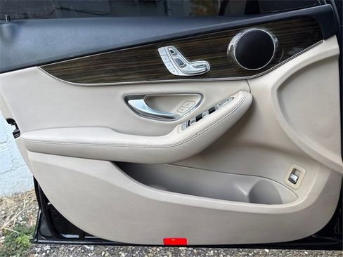 Used 2018 Mercedes-Benz C 300 Sedan image 22