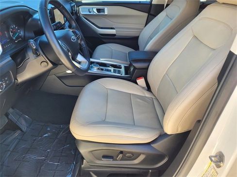 Used 2021 Ford Explorer Limited w/ Equipment Group 301A image 15