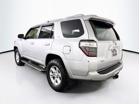 Used 2017 Toyota 4Runner SR5 image 5