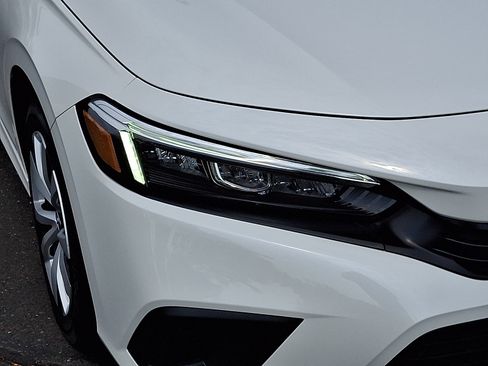 Certified 2024 Honda Civic LX image 9