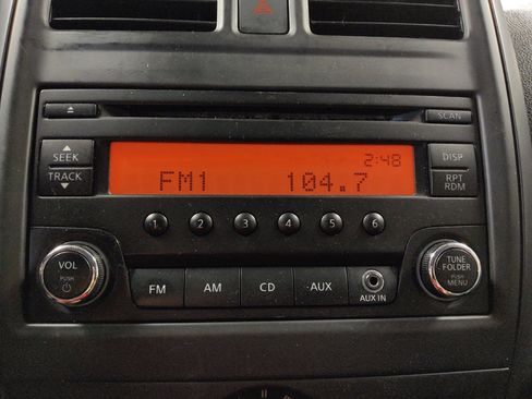 Used 2017 Nissan Versa S Plus image 25