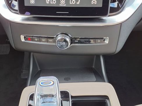 New 2026 Volvo XC90 B6 Plus w/ Protection Package Premier AWD/4WD image 25