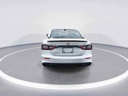 Used 2023 Nissan Maxima SR w/ Sport Mat Group image 7