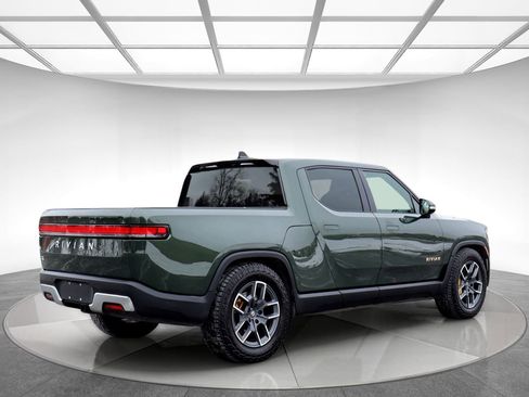 Used 2022 Rivian R1T Adventure image 8