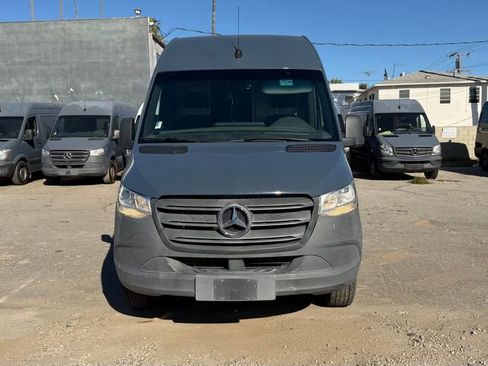 Used 2019 Mercedes-Benz Sprinter 144 Cargo image 2