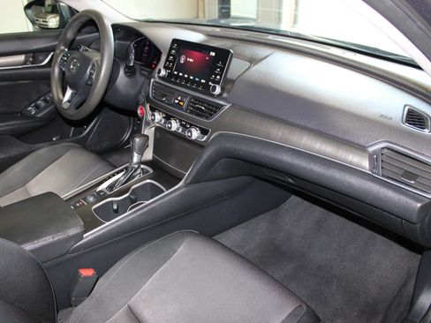 Used 2019 Honda Accord LX image 25