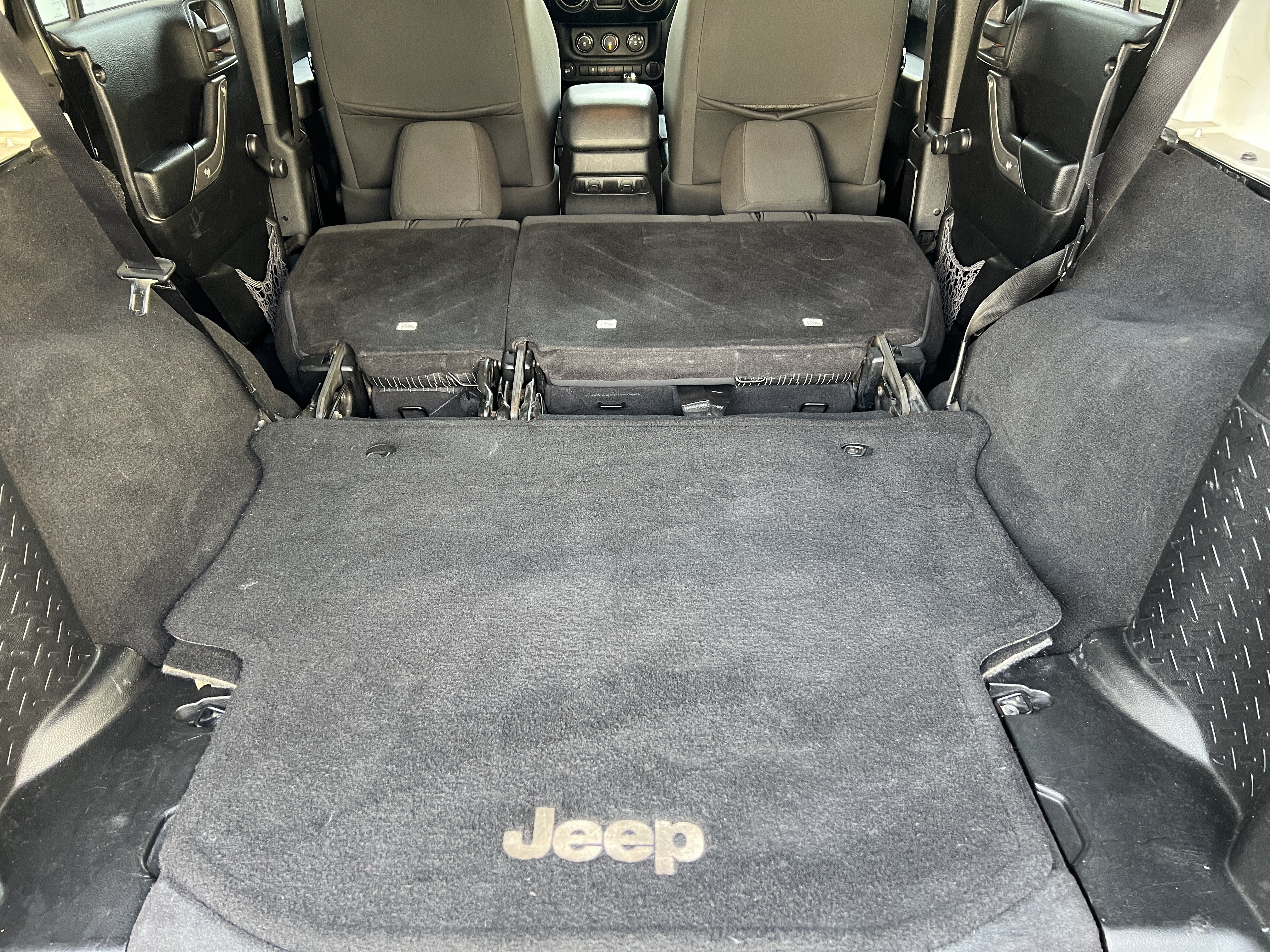 Used 2012 Jeep Wrangler Unlimited Sport AWD/4WD image 18