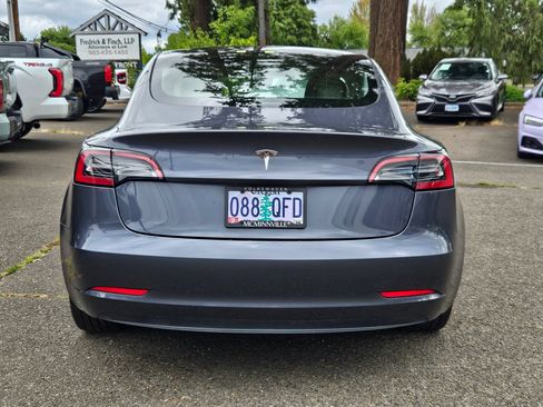 Used 2023 Tesla Model 3 Standard Range RWD image 4