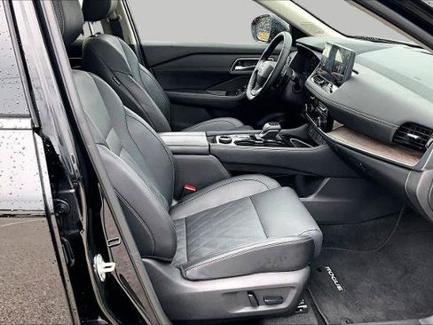 Certified 2026 Nissan Rogue Platinum w/ Platinum Premium Package AWD/4WD image 9