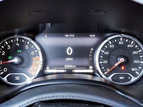 Certified 2022 Jeep Renegade Latitude image 32