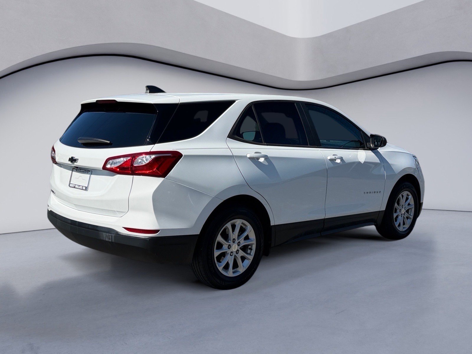 Used 2021 Chevrolet Equinox LS w/ LS Convenience Package FWD image 5