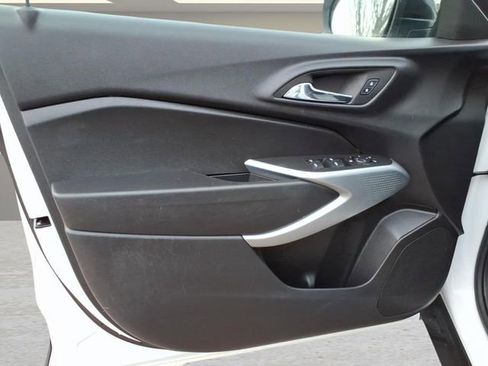 Used 2024 Chevrolet Trax RS w/ Driver Confidence Package image 14