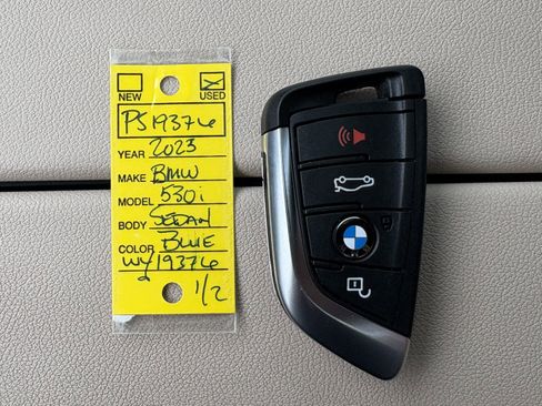Used 2023 BMW 530i w/ Premium Package image 34