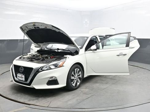 Used 2021 Nissan Altima 2.5 S FWD image 43