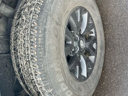 Used 2023 Toyota Tacoma SR5 image 3