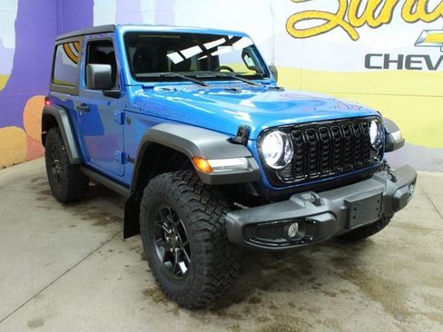 Used 2024 Jeep Wrangler Sport image 4